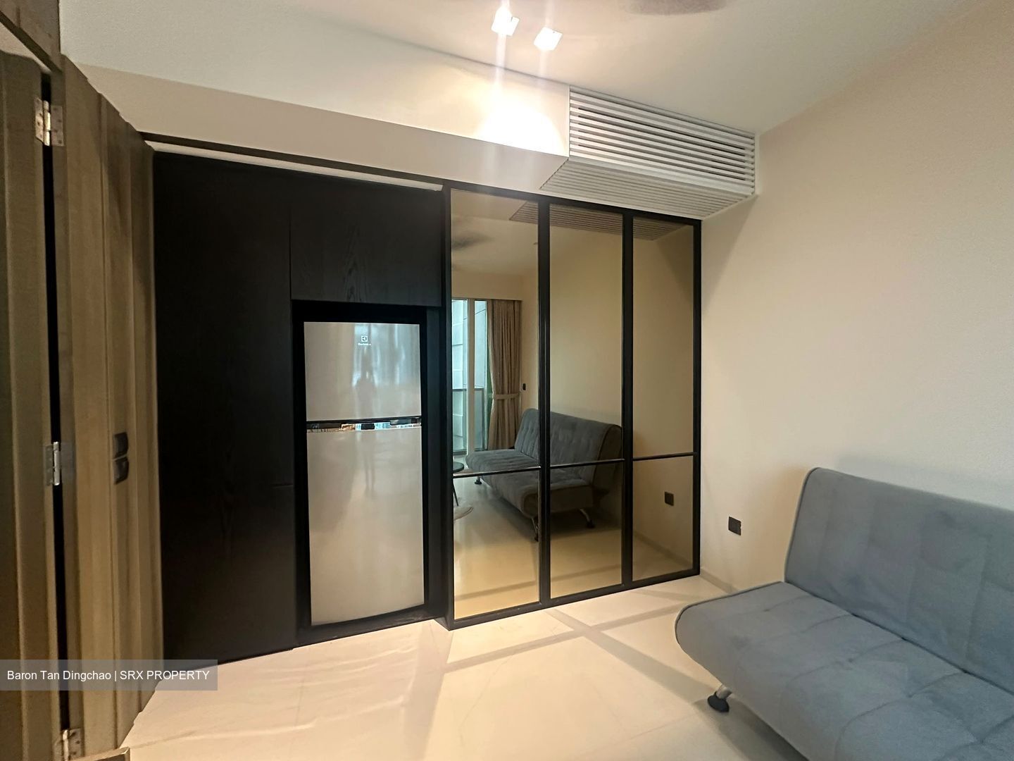 Vacanza @ East (D14), Condominium #562748091